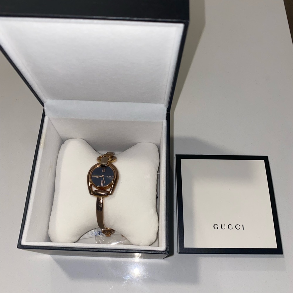 100% AUTHENTIC Gucci